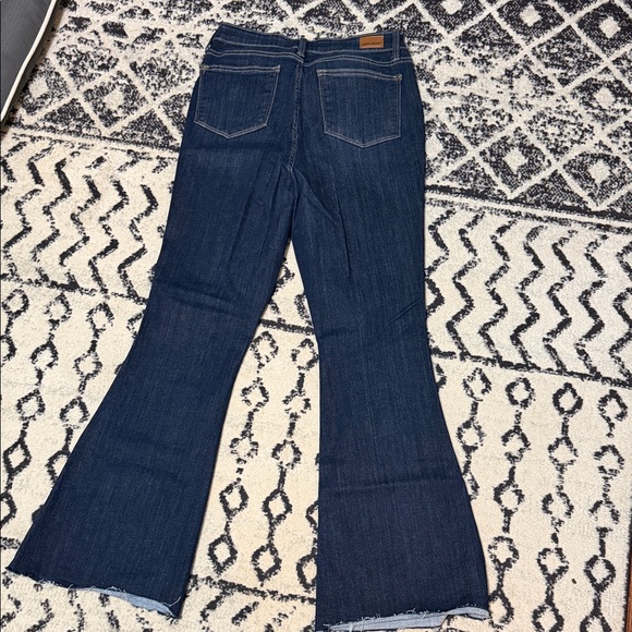 Judy Blue Flared Women's Jeans - Picture 8 of 9